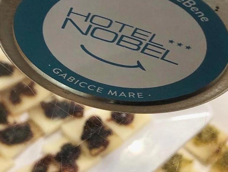 Hotel Nobel กาบิชเชมาเร ภายนอก รูปภาพ