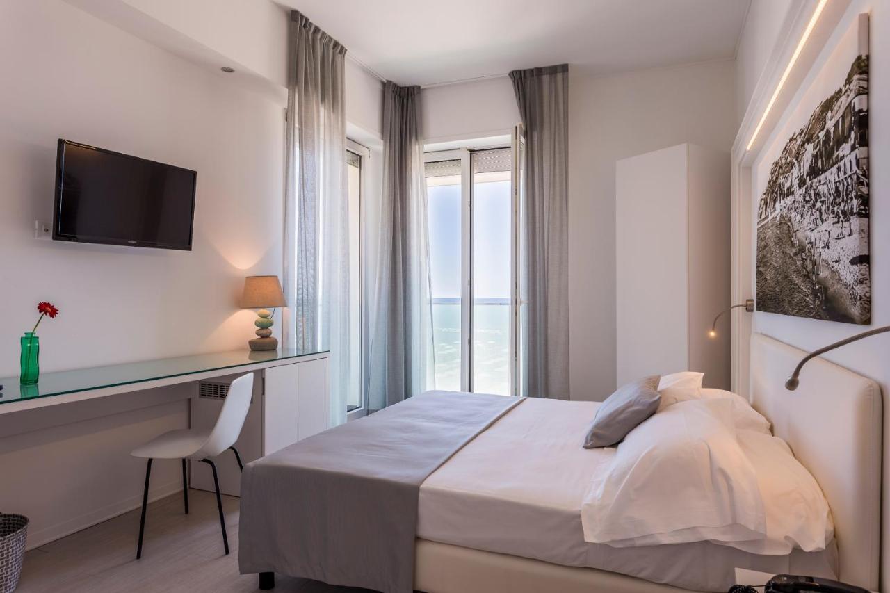 Hotel Nobel กาบิชเชมาเร ภายนอก รูปภาพ