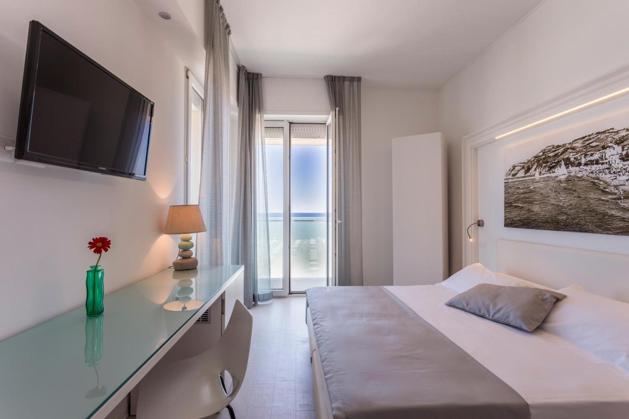 Hotel Nobel กาบิชเชมาเร ภายนอก รูปภาพ
